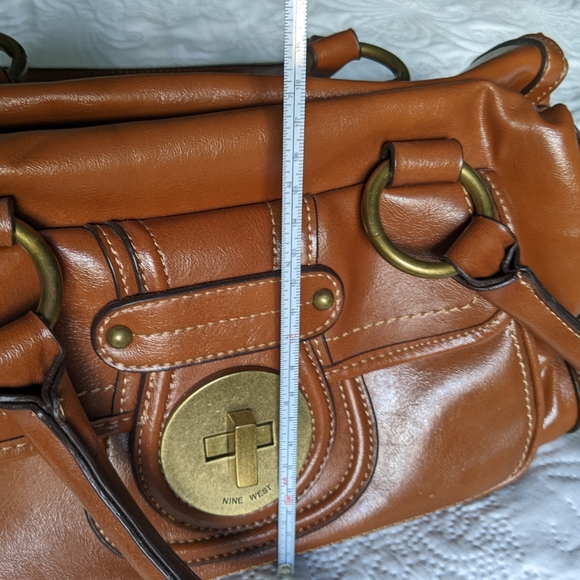 New Nine West one compartment satchel - Picture 4 of 5